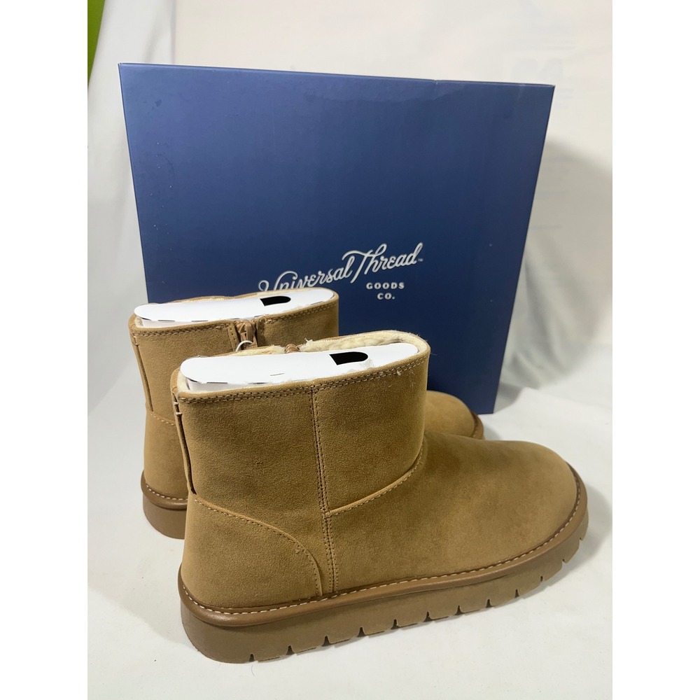 Universal Thread Suede Ankle Boot Women 9 Tan Faux Fur Winter Snow Memory Foam